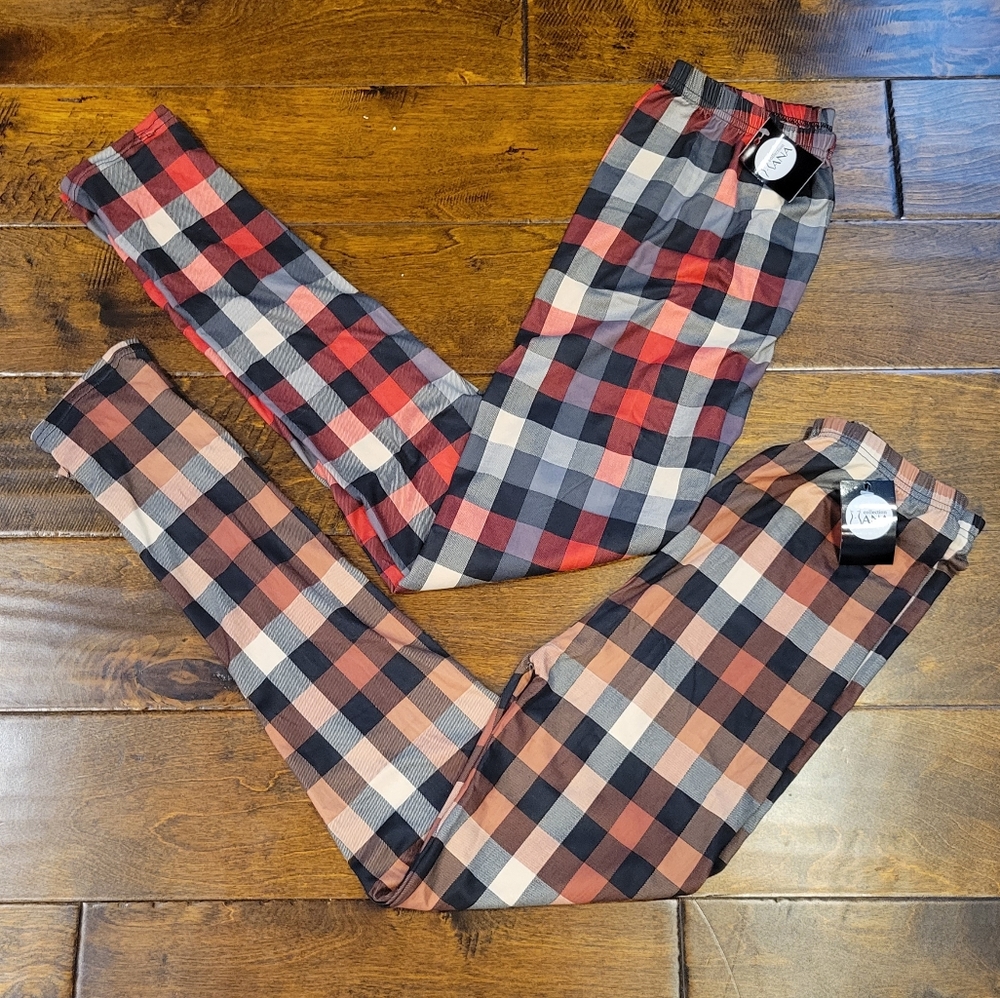 NWT Bundle of 2 Leggings Checkered Plaid One Size
